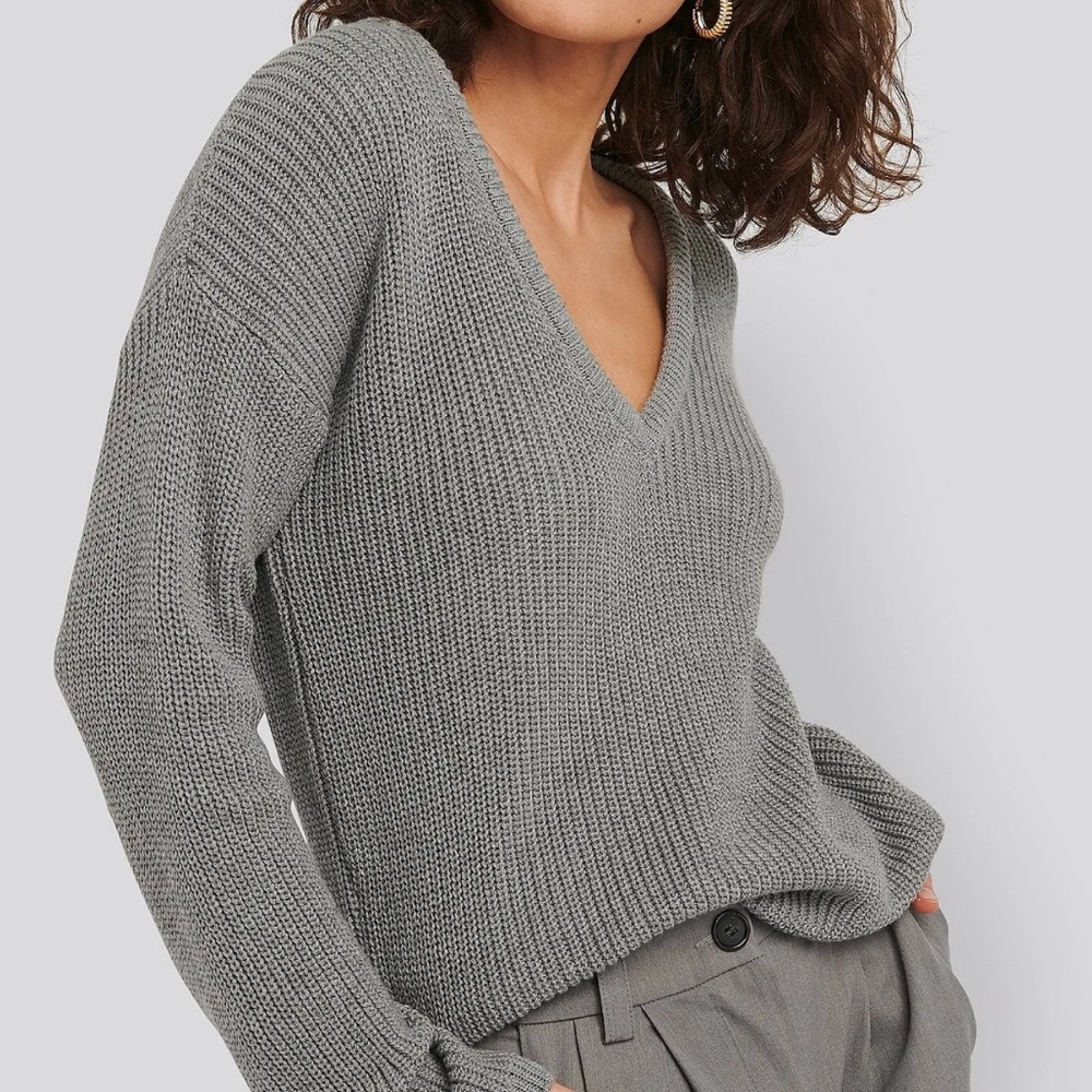 Abercrombie & Fitch Knit Sweater (NWOT)